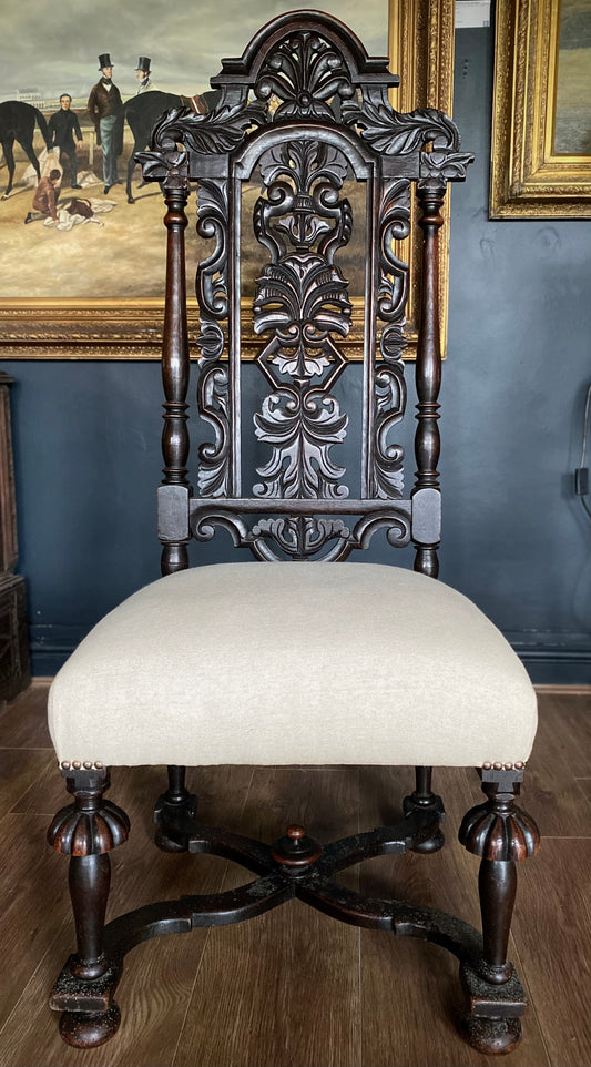 Queen Anne Hallway Chair