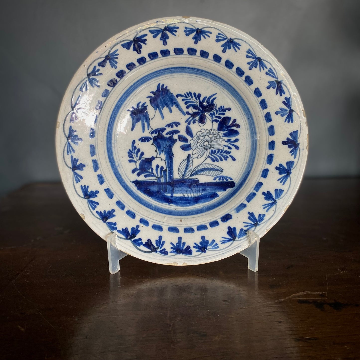 Pair of Delft Plates