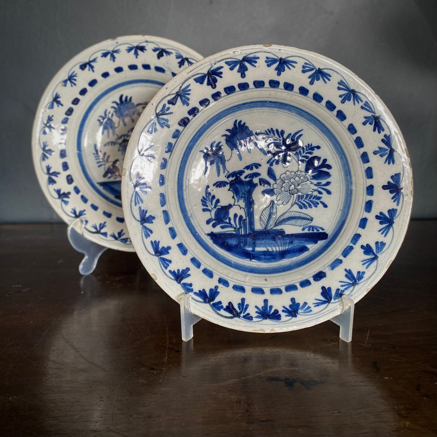 Pair of Delft Plates