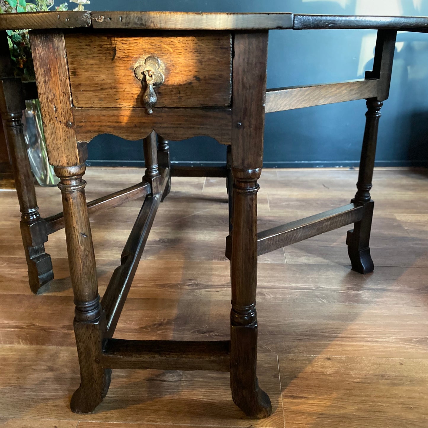Charles I English Oak Gateleg Dining Table C.1640