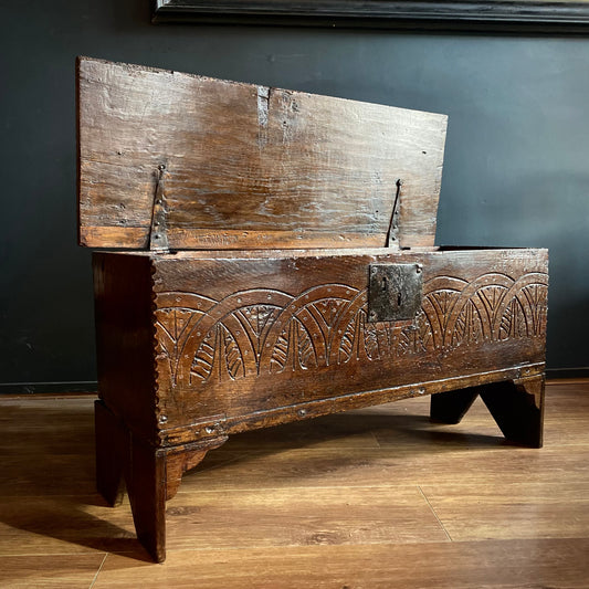 Elizabethan English Oak Coffer C.1560-1580