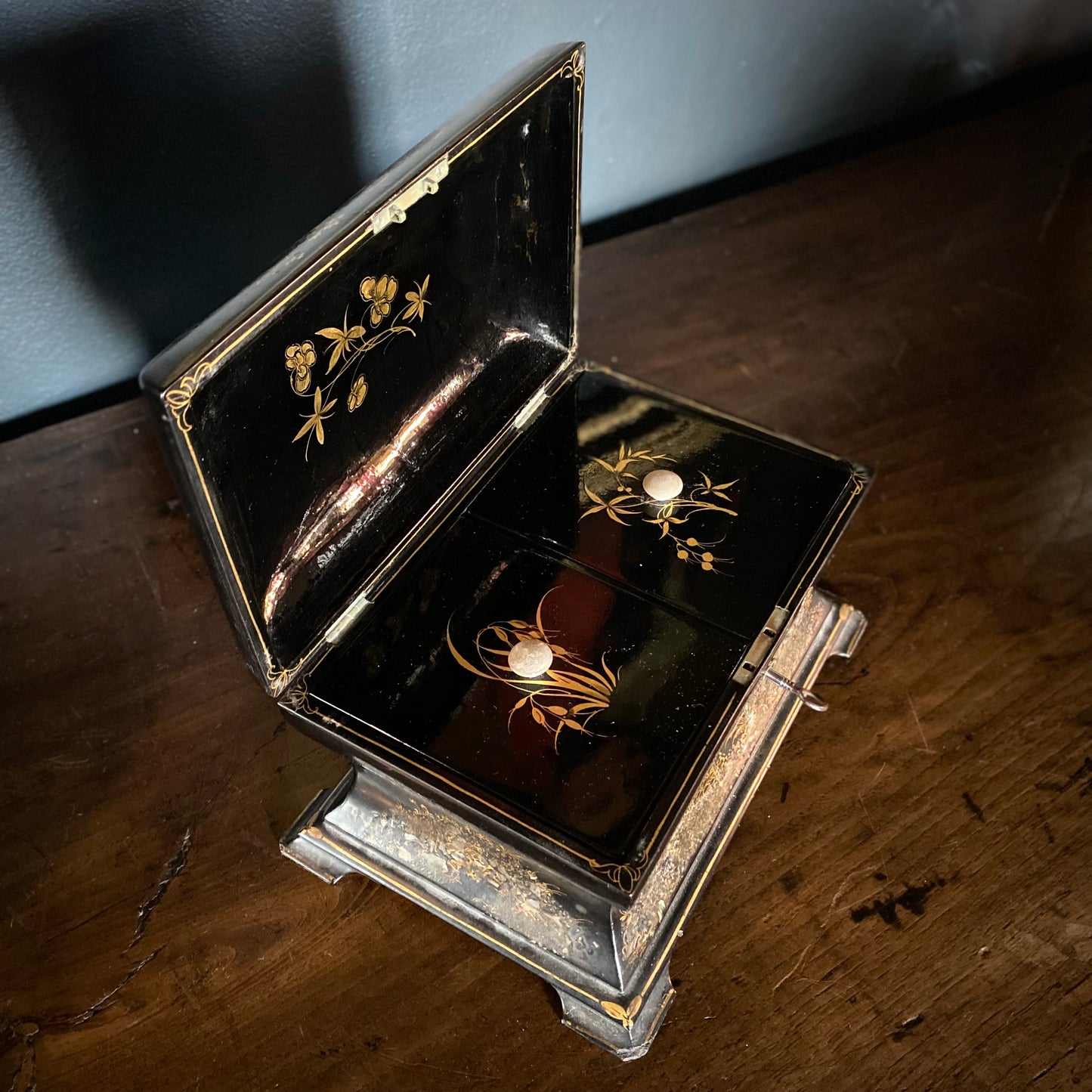 English Early Victorian Tea Caddy by Jennens & Bettridge C.1840