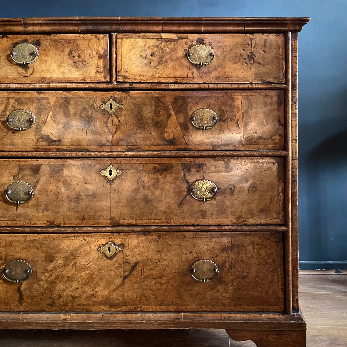 George I Walnut Chest of Drawers C.1720