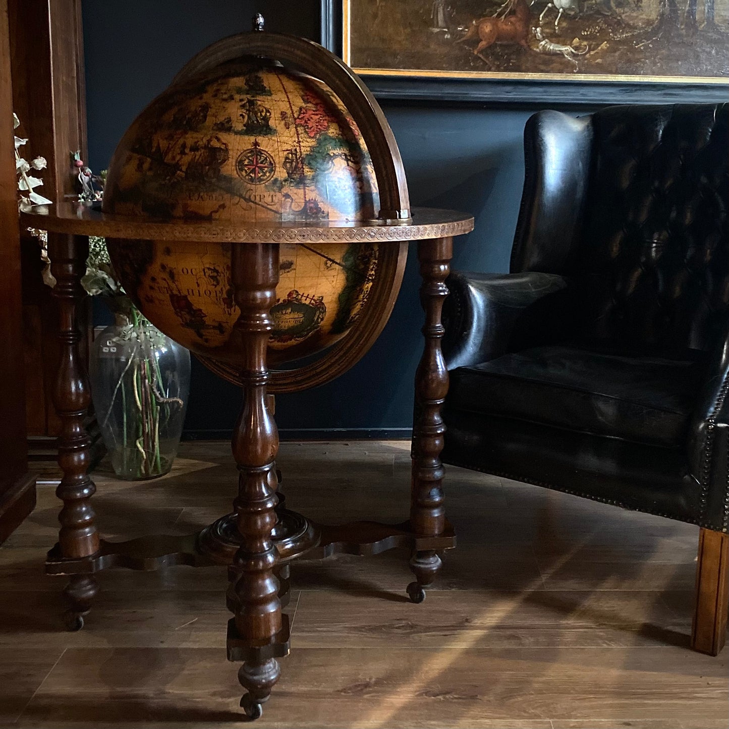 Vintage Drinks Globe C.1930-40