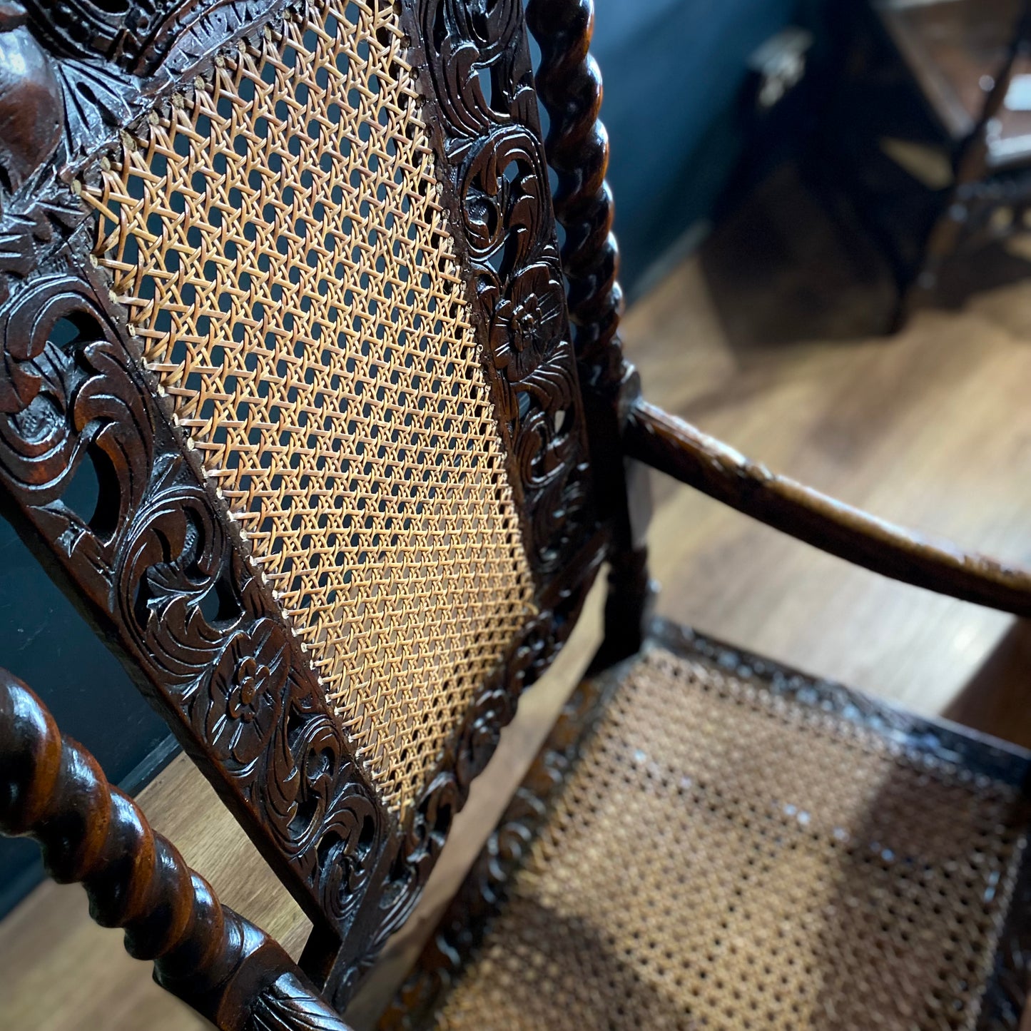 Carolean Oak & Walnut Hallway Chair C.1680