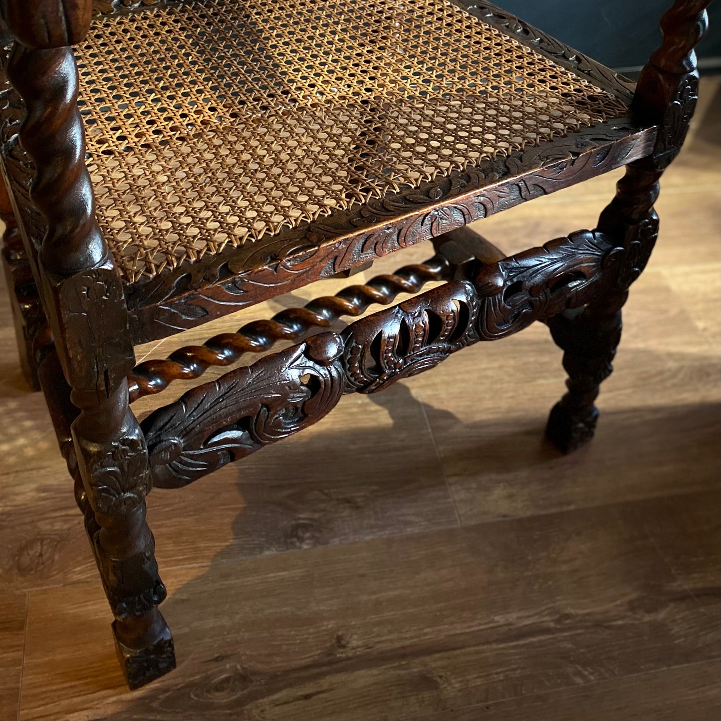 Carolean Oak & Walnut Hallway Chair C.1680
